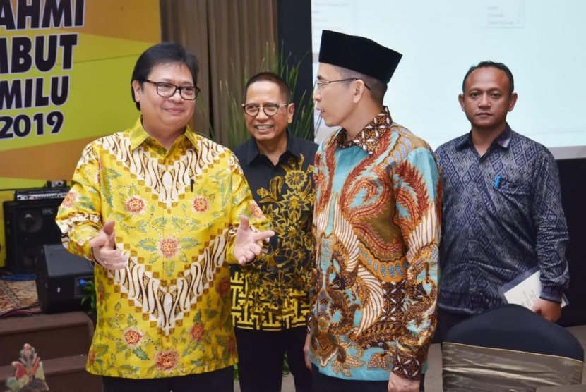 caption foto: Airlangga bersama TGB Zinul Majdi di sela agenda konsolidasi dengan DPD se-Solo Raya, Kamis (31/1).