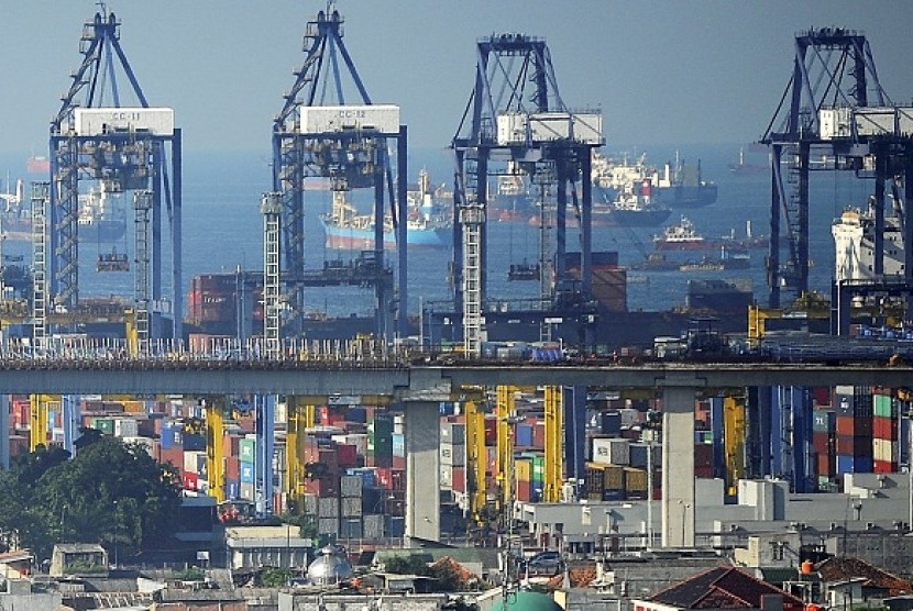 Cargo loading process in Tanjung priok port in Jakarta (illustration)