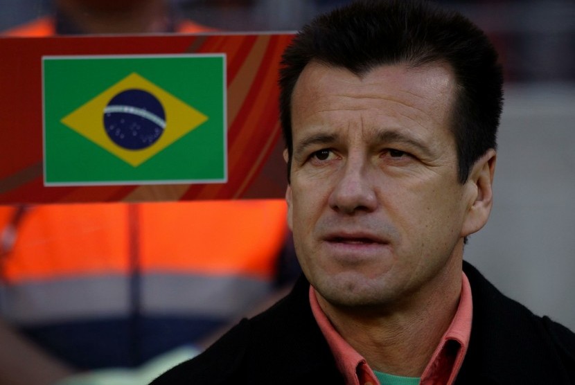 Carlos Dunga ditunjuk sebagai pelatih baru Timnas Brasil menggantikan Luiz Felipe Scolari