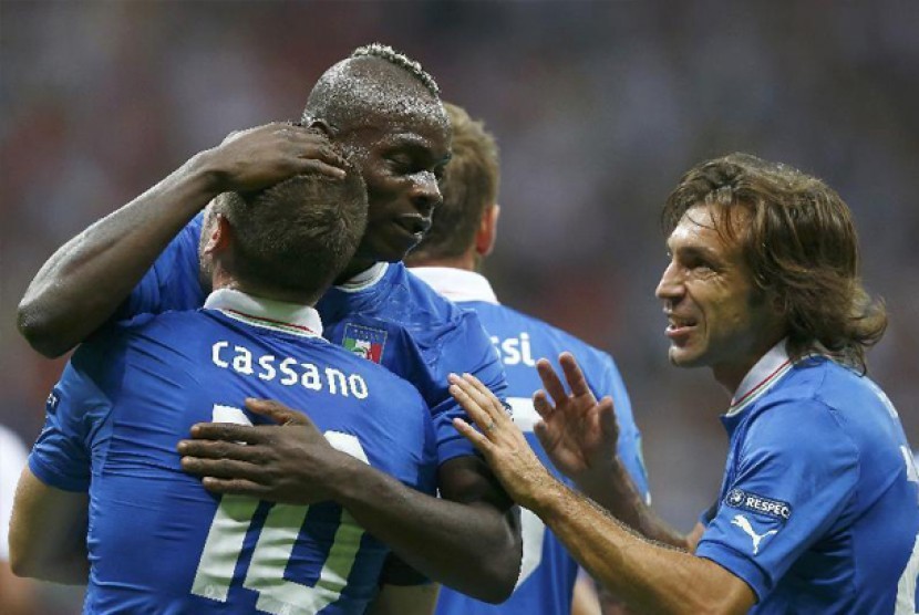 Cassano Balotelli dan Pirlo.