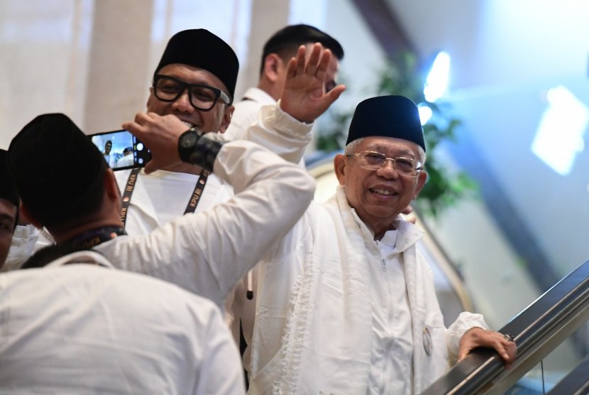 Cawapres nomor urut 01 Ma'ruf Amin menghadiri debat capres putaran keempat di Hotel Shangri La, Jakarta, Sabtu (30/3/2019).