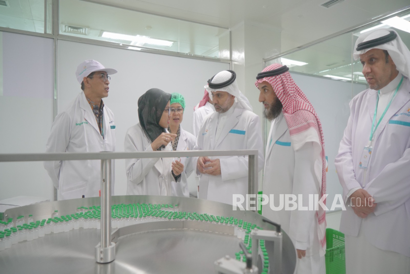 CEO Arabio Abdulrahman Almutairi mengunjungi Kantor Bio Farma, Kota Bandung, Selasa (25/2/2025). 