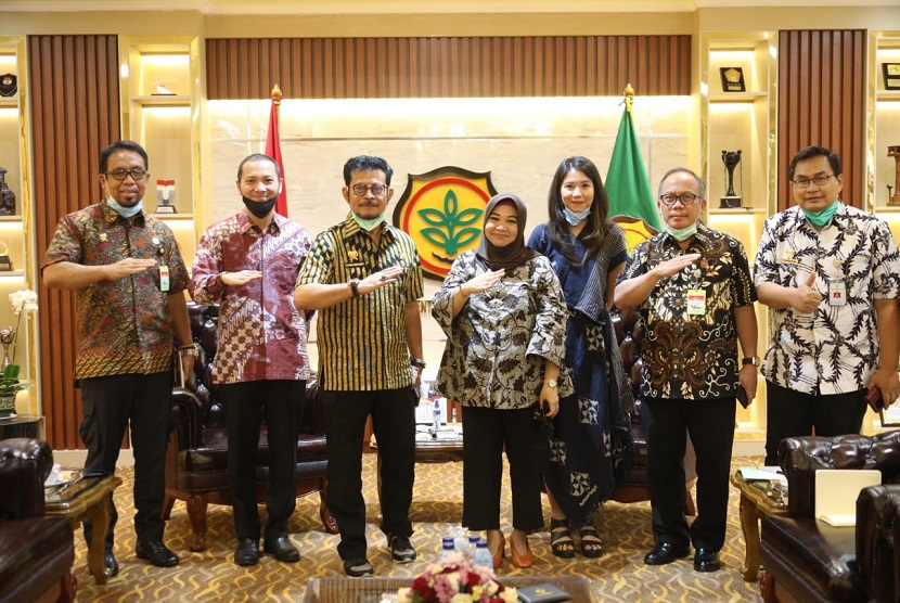 CEO Bukalapak Rahmat Kaimuddin saat menghadiri silaturahmi dengan Menteri Pertanian (Mentan) Syahrul Yasin Limpo di kantor Kementan RI, Jakarta Selatan pada Jumat (18/9).