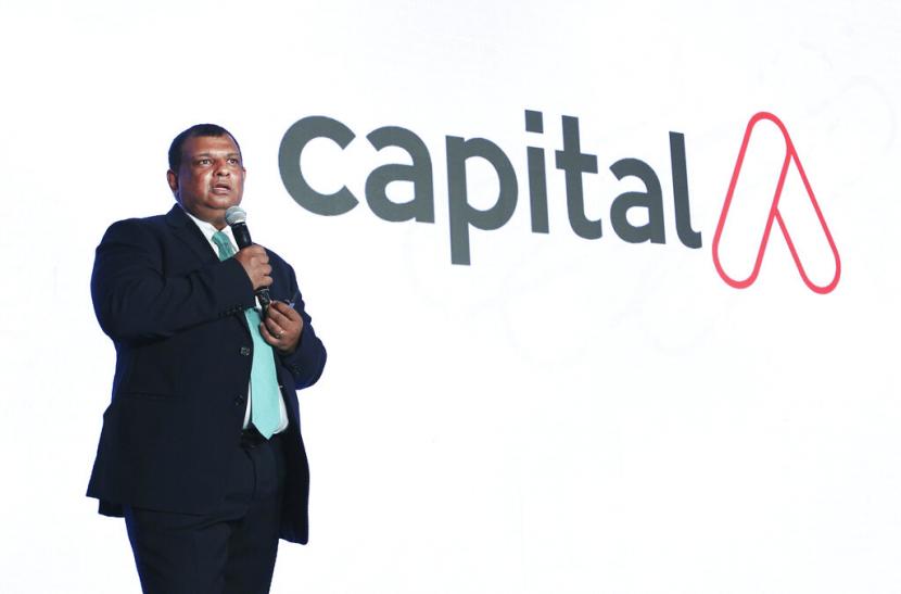 CEO Capital A Tony Fernandes berbicara dalam peresmian pergantian nama Air Asia Group di Kuala Lumpur, Malaysia, Jumat (28/1/2022).