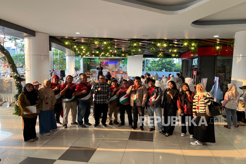 CEO QUPRO Indonesia Ali Amril bersama Tim QUPRO hadiri pemutaran perdana film Hayya 3: Gaza di Ciplaz Depok, Kamis (12/6/2025).