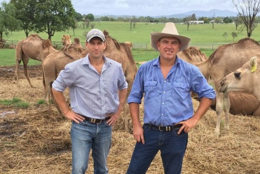 CEO Wild Camel Corporation Jeff Flood (kiri) bersama Chief Operating Officer Paul Martin.