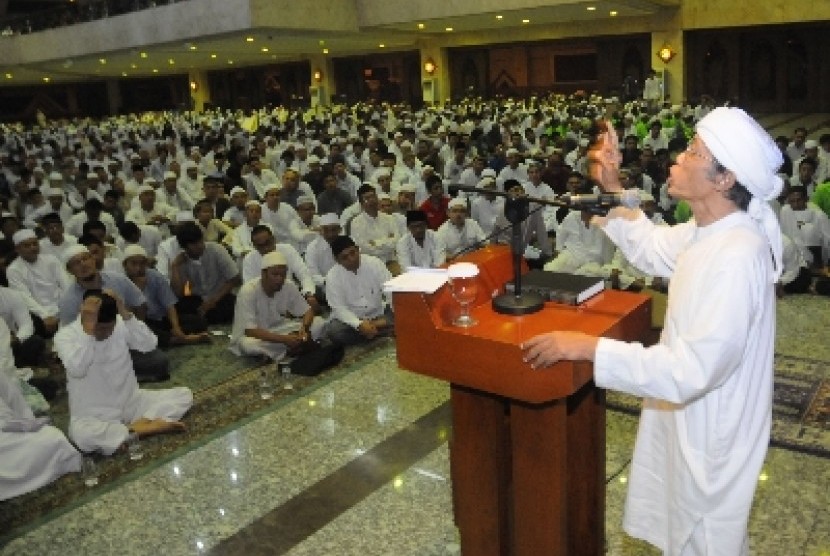 Ceramah adalah salah satu metode dakwah.