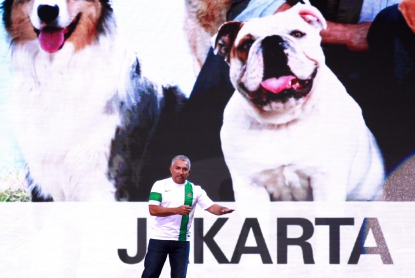 Cesar Milan saat tampil di Jakarta, Sabtu (26/4)