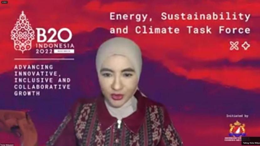 Chair of Task Force Energy, Sustainability, and Climate B20, Nicke Widyawati memberikan sambutan pada acara 4th Task Force Energy, Sustainability & Climate Call Meeting B20 Indonesia 2022 yang digelar secara daring pada Selasa (24/05/2022).