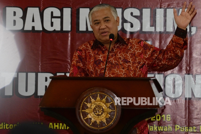 Chairman CDCC yang juga mantan Ketum PP Muhammadiyah Din Syamsudin berpidato saat peluncuran buku Rumah Bagi Muslim, Indonesia, dan Keturunan Tionghoa di gedung dakwah PP Muhammadiyah, Jakarta, Selasa (4/10). 