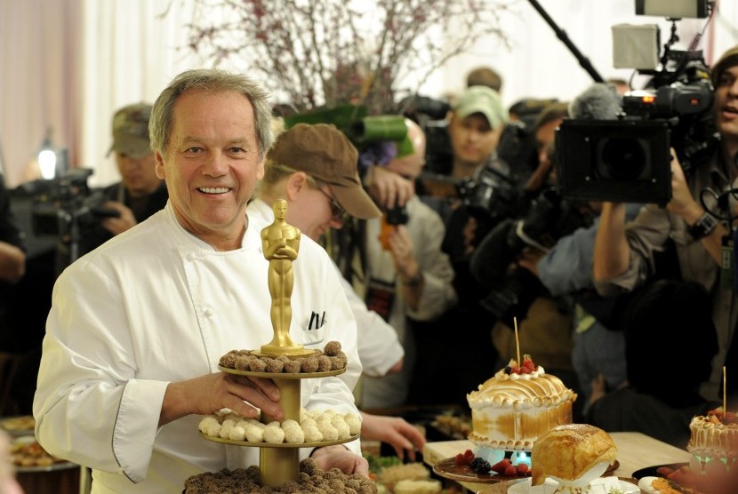 Chef Wolgang Puck yang sudah 22 tahun menyajikan makanan untuk ajang penghargaan Oscar.