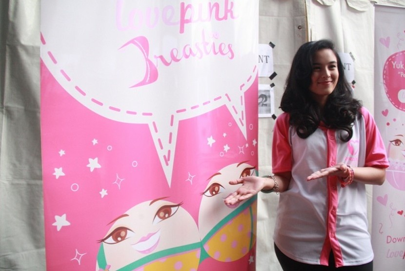 Chelsea Islan sebarkan virus deteksi dini kanker payudara di ajang 'Jakarta Goes Pink 2015'