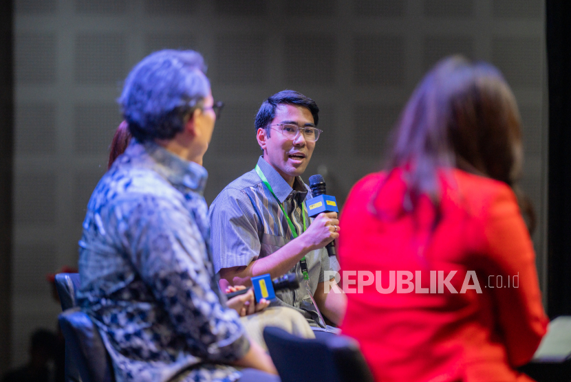  Chief Financial Officer mahakaX, Fadri Attamimi dalam Sesi Diskusi “Indonesia Bicara Baik”, Young on Top National Conference 2025 di Jakarta (19/7).