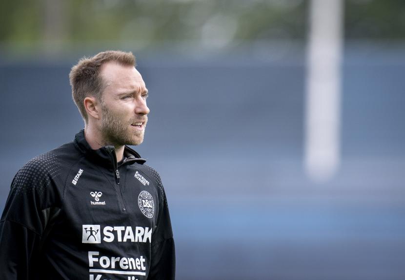 Christian Eriksen dari Denmark menghadiri sesi latihan sebelum pertandingan sepak bola Nations League di Elsinore, Denmark, Kamis 9 Juni 2022. Denmark akan bermain melawan Kroasia pada Jumat lalu.