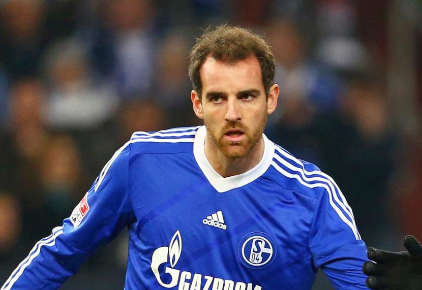 Christoph Metzelder saat masih memperkuat Schalke 04.