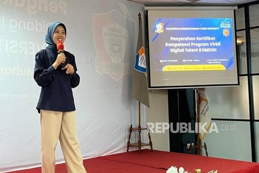 Sertifikasi VSGA Jadi Gerbang Karier, Mahasiswi Cyber University Ini Buktikan Manfaatnya