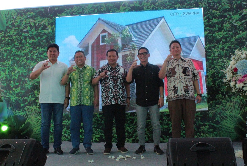 Citra Swarna Grop (CSG), property developer yang berbasis di Karawang, Jawa Barat merilis tiga klaster hunian terbaru di tiga lokasi proyek berbeda sekaligus dalam waktu bersamaan, pada 12 Maret 2023.