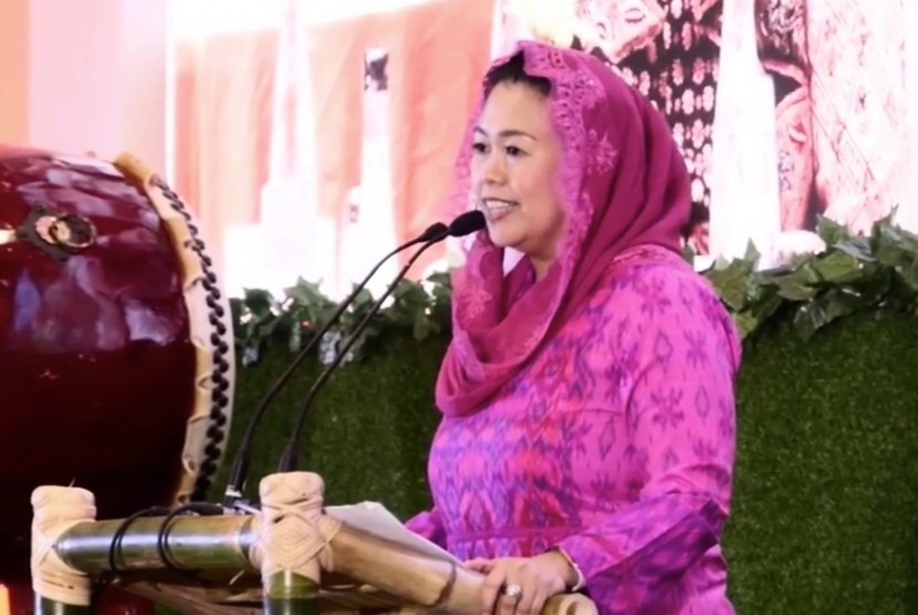 kedua presiden keempat RI Abdurrahman Wahid (Gus Dur), Zannuba Ariffah Chafsoh Rahman Wahid alias Yenny Wahid.