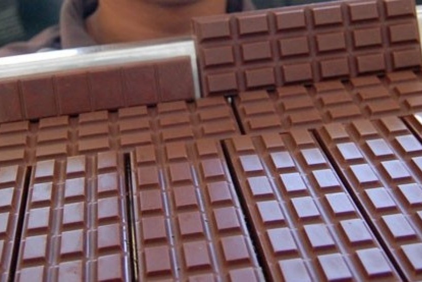 Selain bermanfaat untuk kesehatan, cokelat juga bisa bermasalah terhadap pencernaan, terutama bagi mereka yang alergi susu.