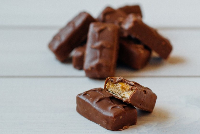 Cokelat yang masuk dalam jenis cokelat hitam atau dark chocolate lebih sehat bagi tubuh.