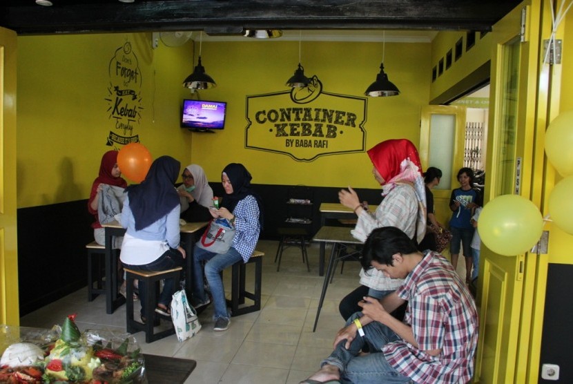 Container Kebab Cafe by Babarafi Hadir Dekat UIN Ciputat