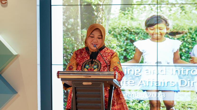  Corporate Affairs Director Nestle Indonesia, Sufintri Rahayu memberikan kata sambutan.