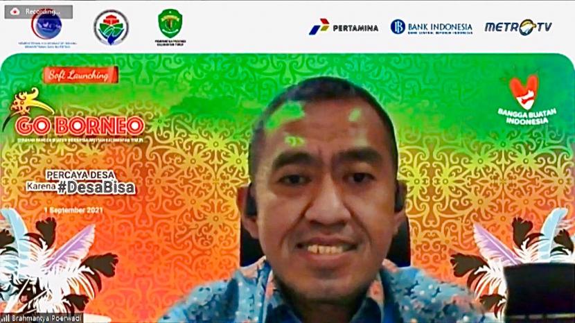 Corporate Secretary Pertamina Brahmantya S. Poerwadi menyampaikan sambutan pada kegiatan Soft Launching Go Borneo “Gerakan Bangga Buatan Indonesia Artisan Kaliman Timur” yang diselenggarakan secara daring pada Rabu (1/9).