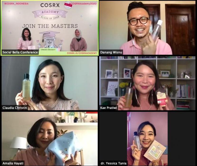 Cosrx Academy Class 2020 menghadirkan lima orang Skincare Master, Amalia Hayati, Claudia Christin, Danang Wisnu, Kae Pratiwi, dan Dr Yessica Tania.