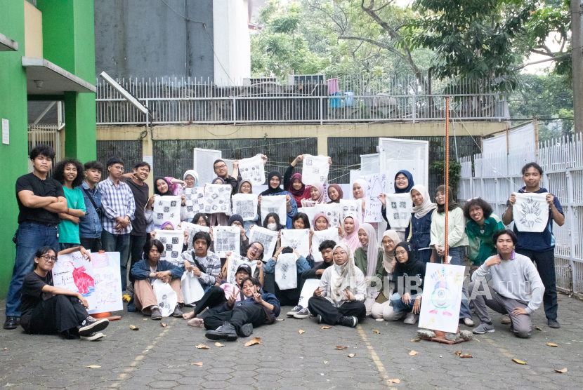 Creative Mind Your Karya Jadi Ruang Eksplorasi Ide dan Berkarya Bersama di UNISA Bandung