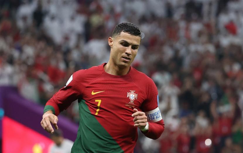  Cristiano Ronaldo dari Portugal bereaksi selama pertandingan sepak bola babak 16 besar Piala Dunia 2022 antara Portugal dan Swiss di Stadion Lusail di Lusail, Qatar,  Rabu (7/12/2022) dini hari WIB. 