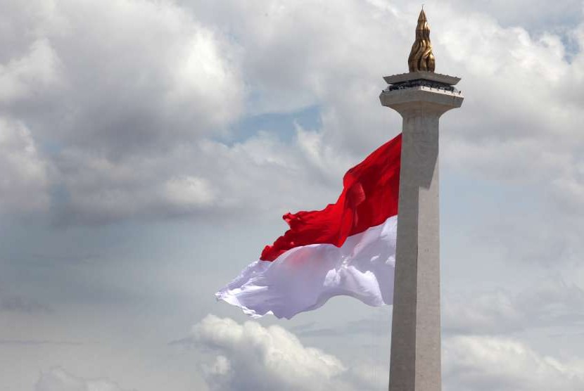 Badan Meteorologi, Klimatologi dan Geofisika (BMKG), Sabtu memperkirakan sejumlah wilayah di DKI Jakarta berpotensi diguyur hujan disertai petir dan angin kencang dengan durasi singkat pada sore hari.