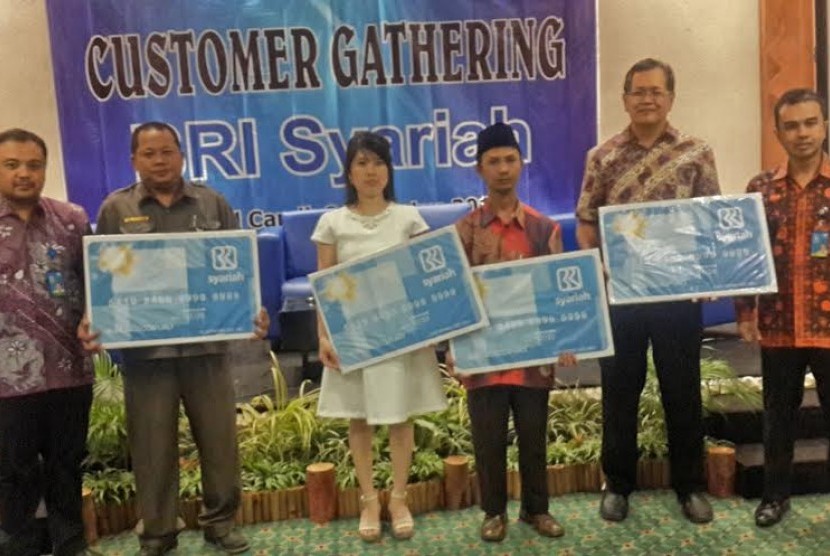 customer gathering BRISyariah di Semarang, Senin (24/8).