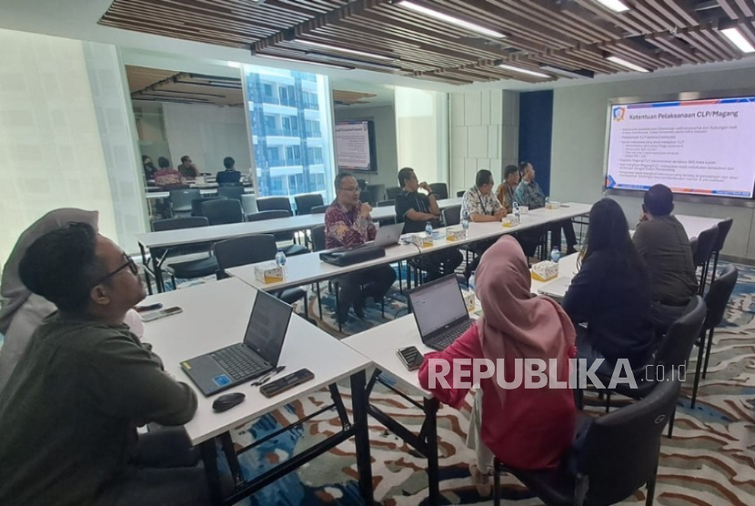 Cyber University melakukan pertemuan strategis bersama Divisi Human Capital PT Bank Raya Indonesia.