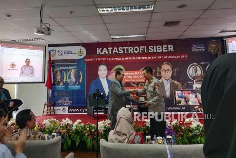 Gelar Katastrofi Siber 2025, Cyber University Kupas Ancaman Privasi dan Keamanan Digital