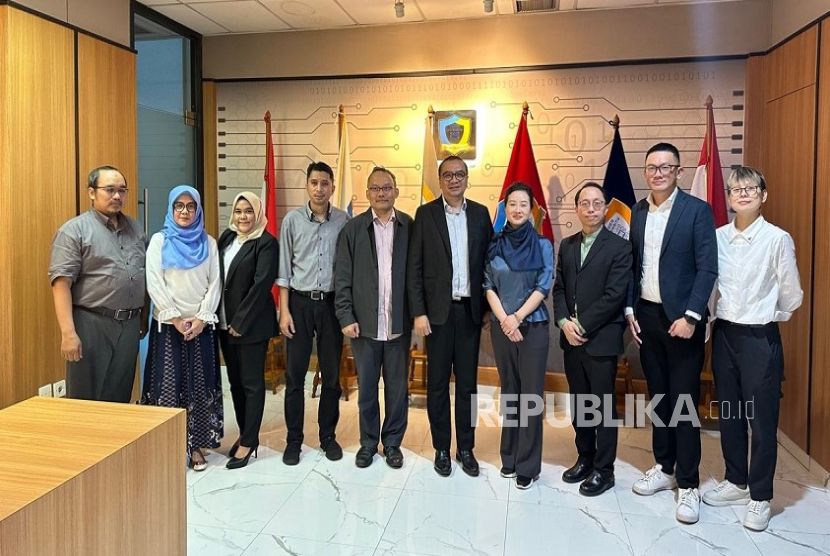 Cyber University menyambut kedatangan delegasi dari Mila University Malaysia