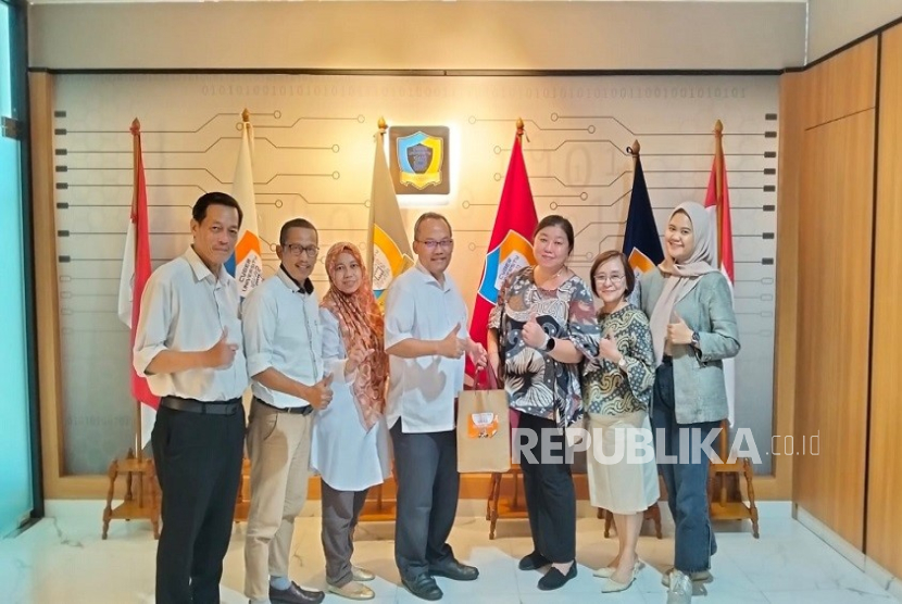 Cyber University menyambut kunjungan delegasi Sinarmas Land dalam penjajakan kolaborasi Program Youthpreneur, Senin (14/4/2025).