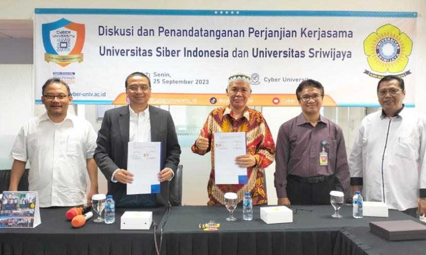 Cyber University teken MoU dengan Universitas Sriwijaya untuk tingkatkan mutu pendidikan.