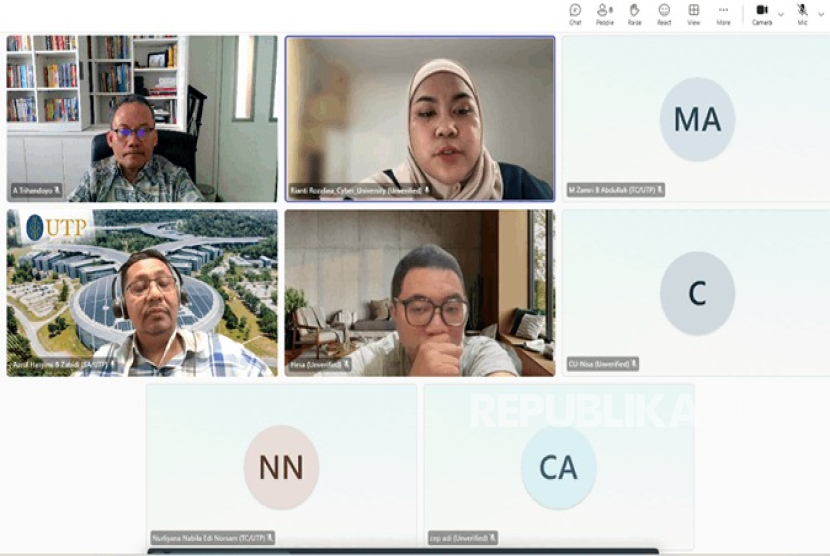 Cyber University-UTP Malaysia melakukan pembicaraan melalui zoom membahas program student mobility yang fokus pada isu fintech.