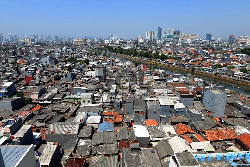 Daerah Rawan Kebakaran. Kawasan pemukiman padat penduduk Kampung Tambora, Jakarta Barat, Senin (3/8).