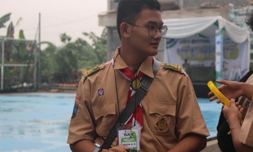 Daffa Galih Pratama, siswa berprestasi dari SMK As-Su'udiyyah yang meraih peringkat ke-5 di jurusan Multimedia.