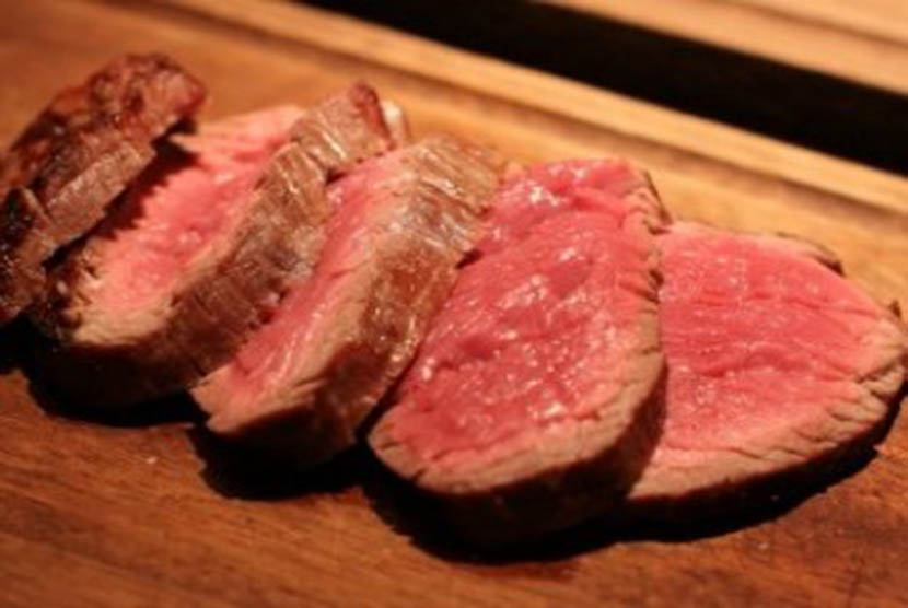 Daging merah. Ada enam kelompok orang yang sebaiknya menghihndari makan daging merah. (ilustrasi)
