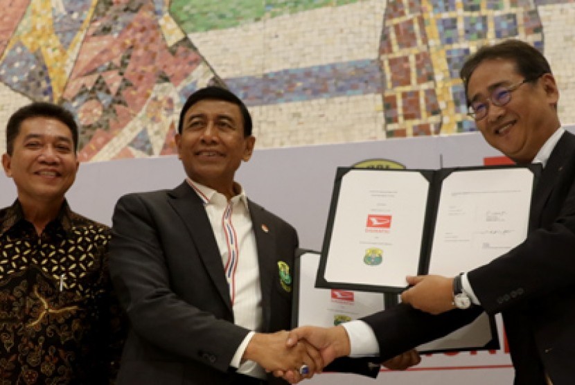 Daihatsu menjadi sponsor kejuaraan bulu tangkis Indonesia Masters 2018