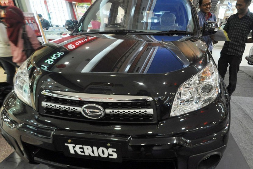 Daihatsu Terios. PT Astra Daihatsu Motor (ADM) memberikan kesempatan kepada Sahabat Klub untuk mengenal lebih jauh fitur dan teknologi pada mobil Daihatsu Terios.