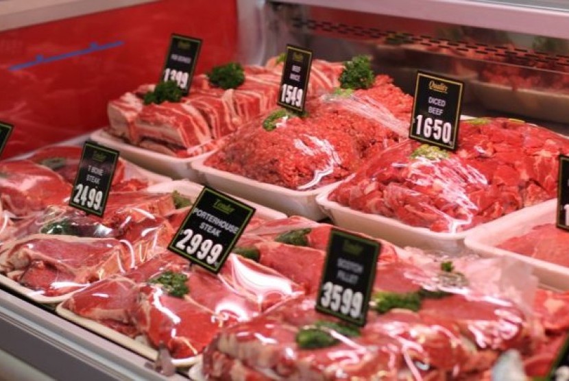 Perkiraan penurunan harga daging belum tentu diikuti dengan harga daging di supermarket.