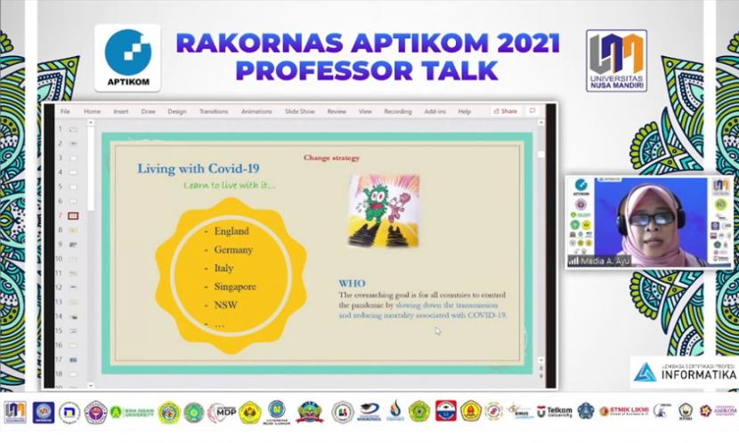 Dalam Professor Talk di Rakornas Aptikom 2021, Prof Media Anugerah Ayu menjelaskan mengenai “Menggunakan Teknologi Tanpa Sentuhan untuk Interaksi di Era Pascapandemi”. 