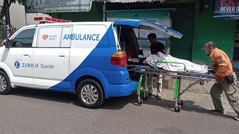Dalam rangka memberikan pelayanan transportasi medis yang berkualitas dan mudah di akses masyarakat, PT Zurich General Takaful Indonesia (Zurich Syariah) bersama Rumah Zakat telah hadirkan program Ambulans Gratis yang beroperasi di Jakarta Barat dan sekitarnya.