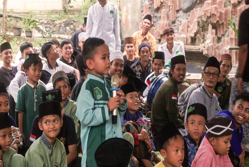 Dalam rangka memperingati bulan suci Ramadan, Sinar Primera Group mewakafkan Alquran ke berbagai mushola dan lembaga keagamaan di beberapa daerah. Kegiatan itu merupakan bagian dari upaya Sinar Primera Group untuk dapat berkontribusi dalam peningkatan kualitas pendidikan agama dan spiritual di masyarakat.