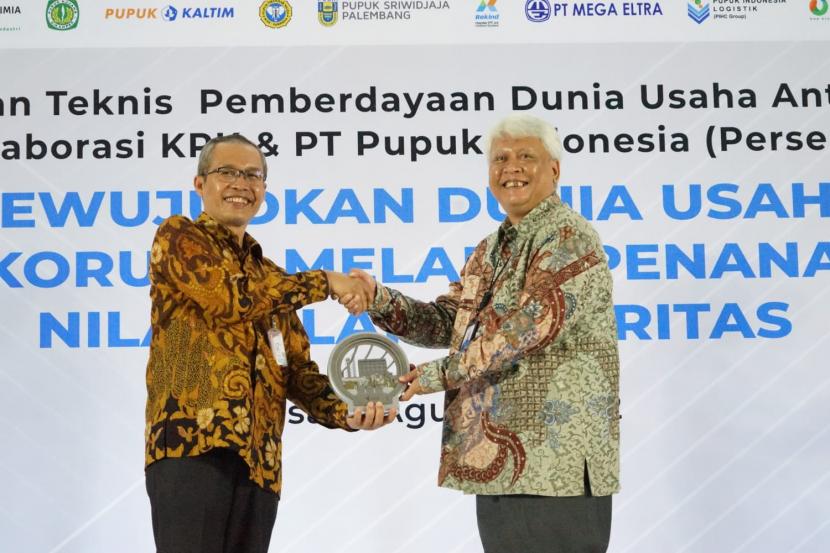 Dalam rangka mendukung pencegahan tindak korupsi, PT Pupuk Indonesia (Persero) memberlakukan aturan baru mengenai Laporan Harta Kekayaan Penyelenggara Negara (LHKPN).