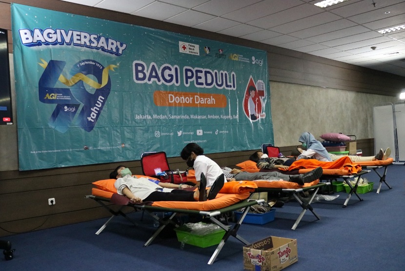 Dalam rangka merayakan HUT ke-49, Bank Artha Graha Internasional bekerja sama dengan Palang Merah Indonesia (PMI) dalam menggelar aksi donor darah yang serentak dilakukan di 7 kota yaitu Jakarta, Medan, Makassar, Samarinda, Bali, Kupang dan Ambon. 