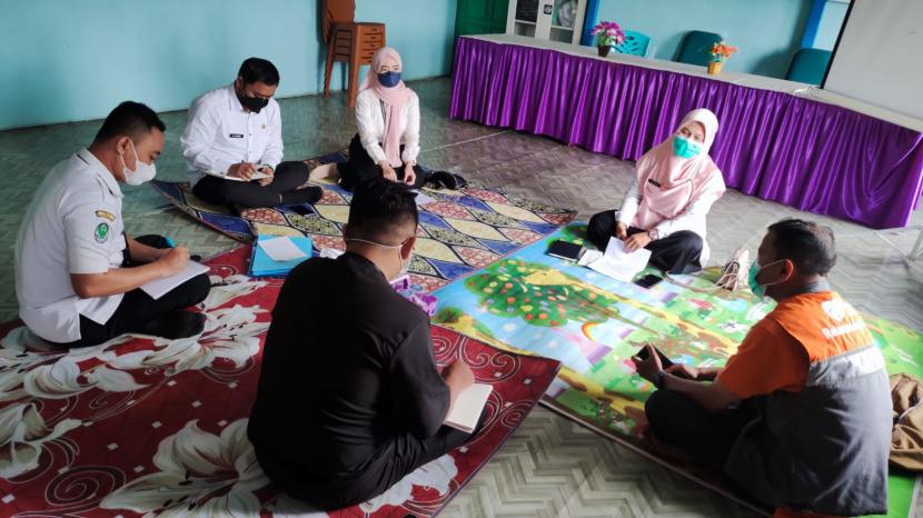 Dalam rangka mewujudkan Batu Layang sebagai kelurahan ramah lansia di Kecamatan Pontianak Utara, Pontianak, Kalimantan Barat. Rumah Zakat berserta UPT Puskesmas Khatulistiwa melakukan kolaborasi program. 